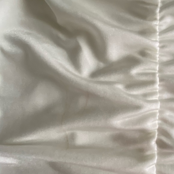 Urban Outfitters White Rouched Tank - Picture 2 of 6